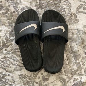 Nike slides